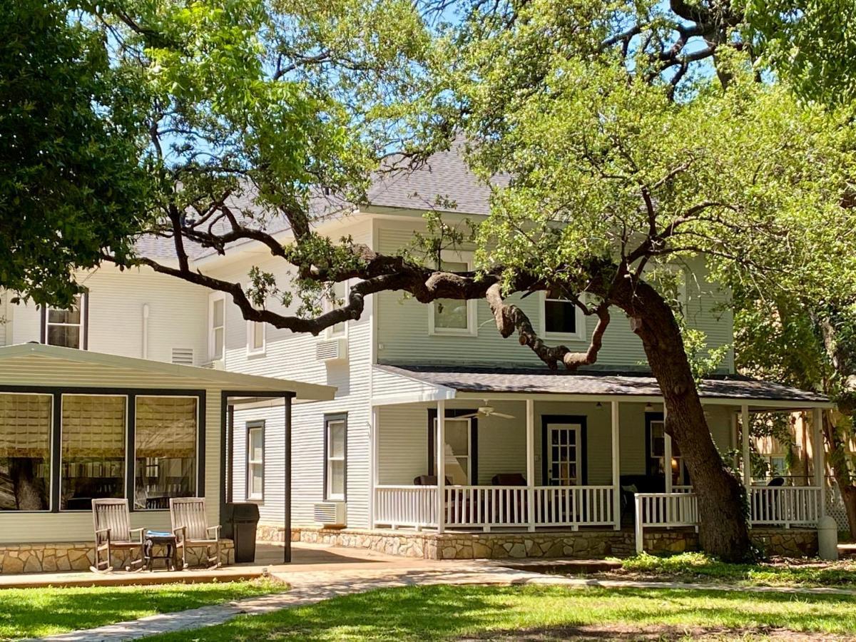 Inn On The River Glen Rose Exterior foto
